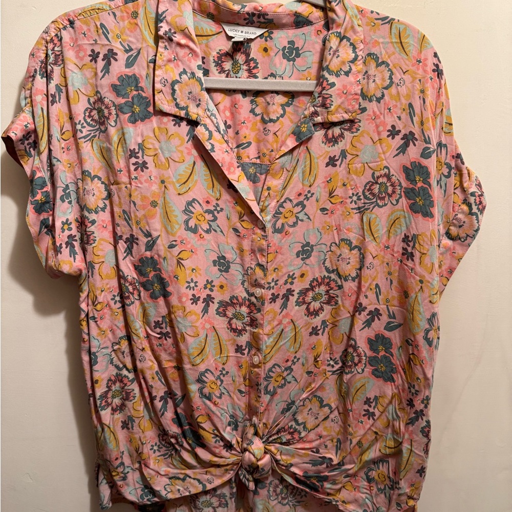 Lucky Brand Floral Knotted Pink Top